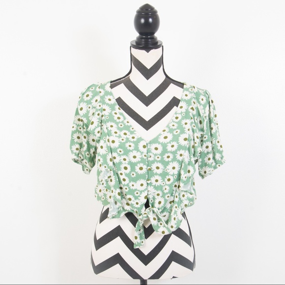 Forever 21 Green Daisy V-Neck Tie Blouse - Picture 2 of 12